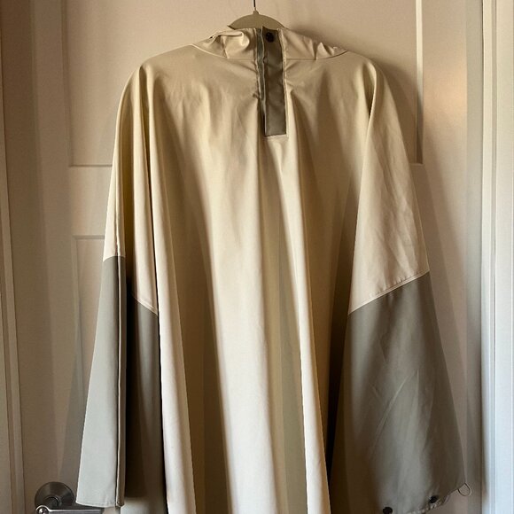 Rains Cape rain poncho - Picture 1 of 10
